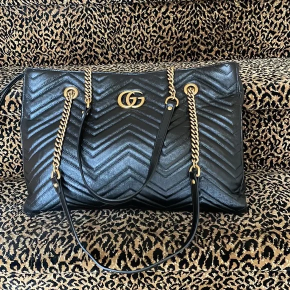 GUCCI MARMONT MATELASSE MEDIUM TOTE BLACK LEATHER - Picture 2 of 11